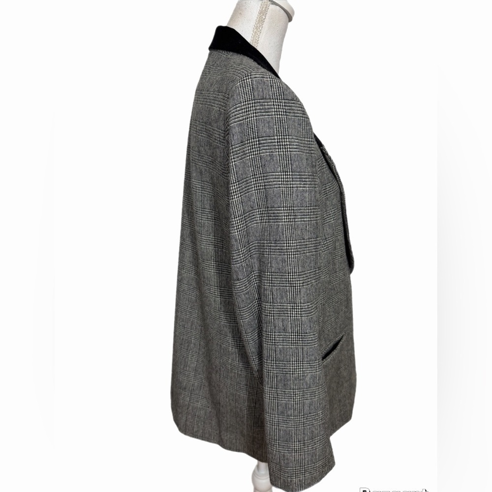 Alfred Dunner Women’s Blazer Size 14P Black/white Houndstooth Velvet Collar - Picture 3 of 7